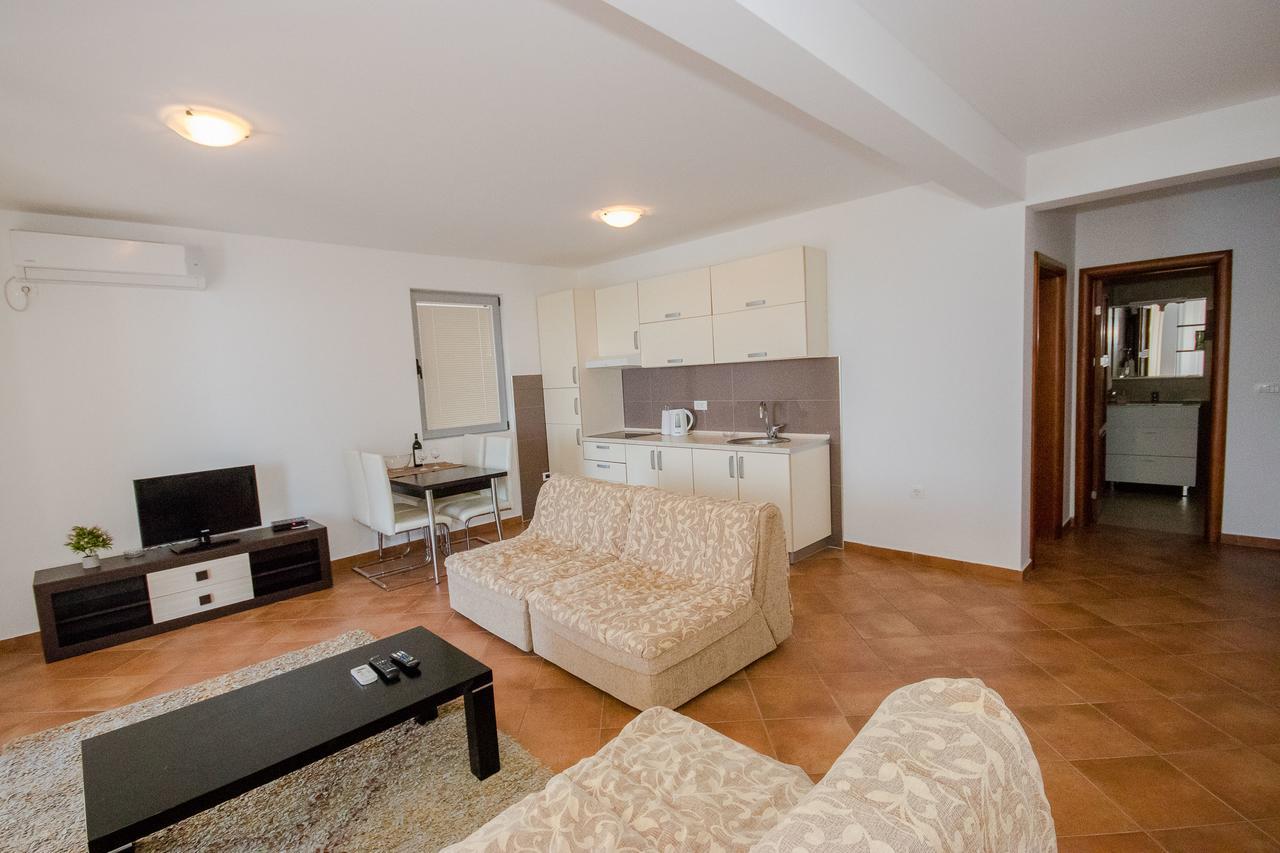 Apartments Palma Dobra Voda Exterior foto